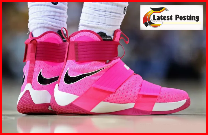 Nike pink Shoes 